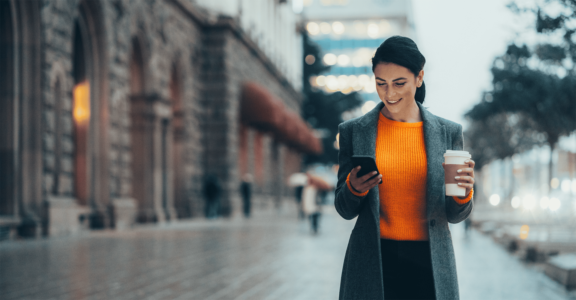 The Top 10 Holiday Text Scams to Leave on “Read” This Season 