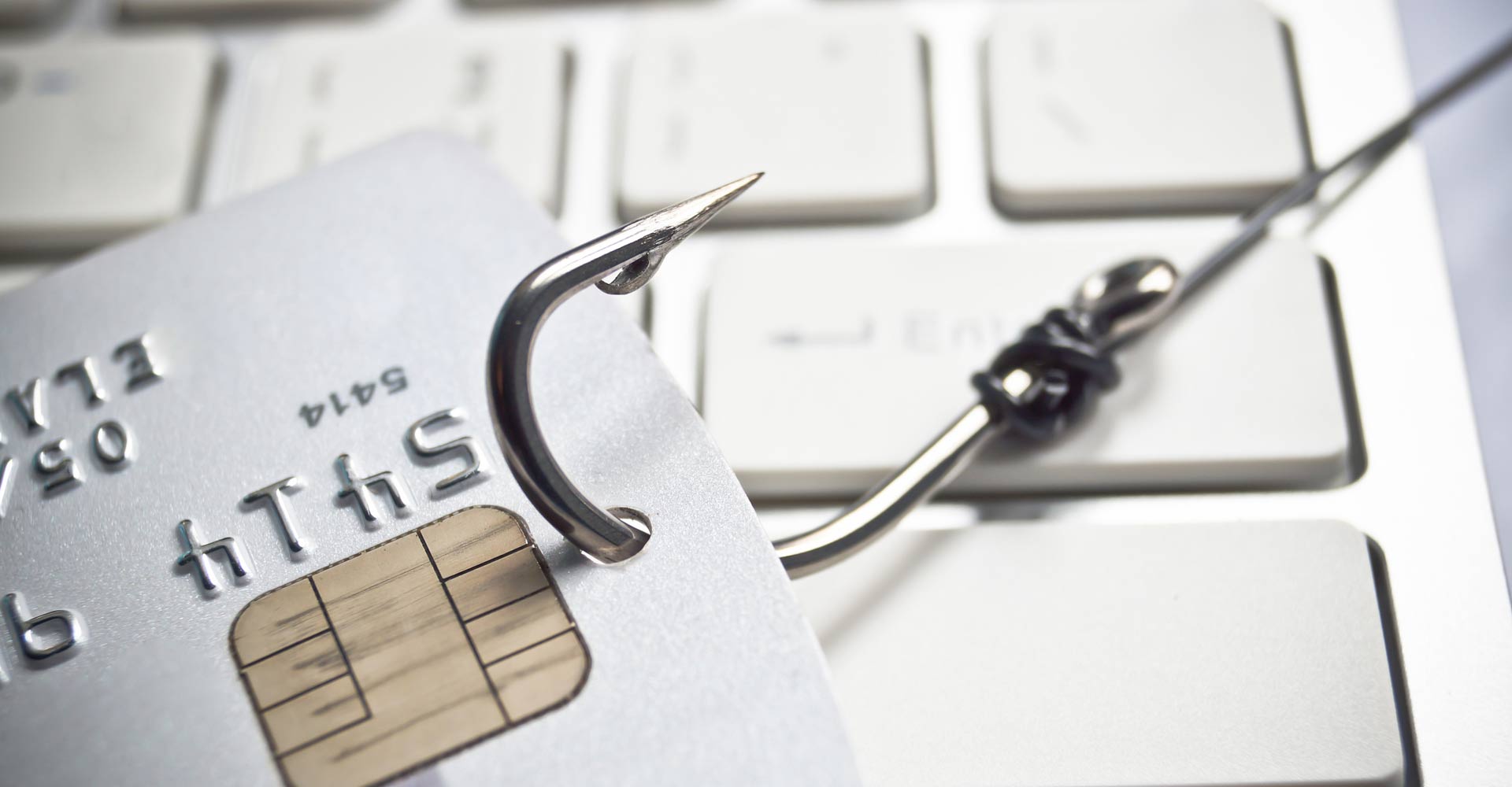 The easy way to protect yourself from almost all phishing scams