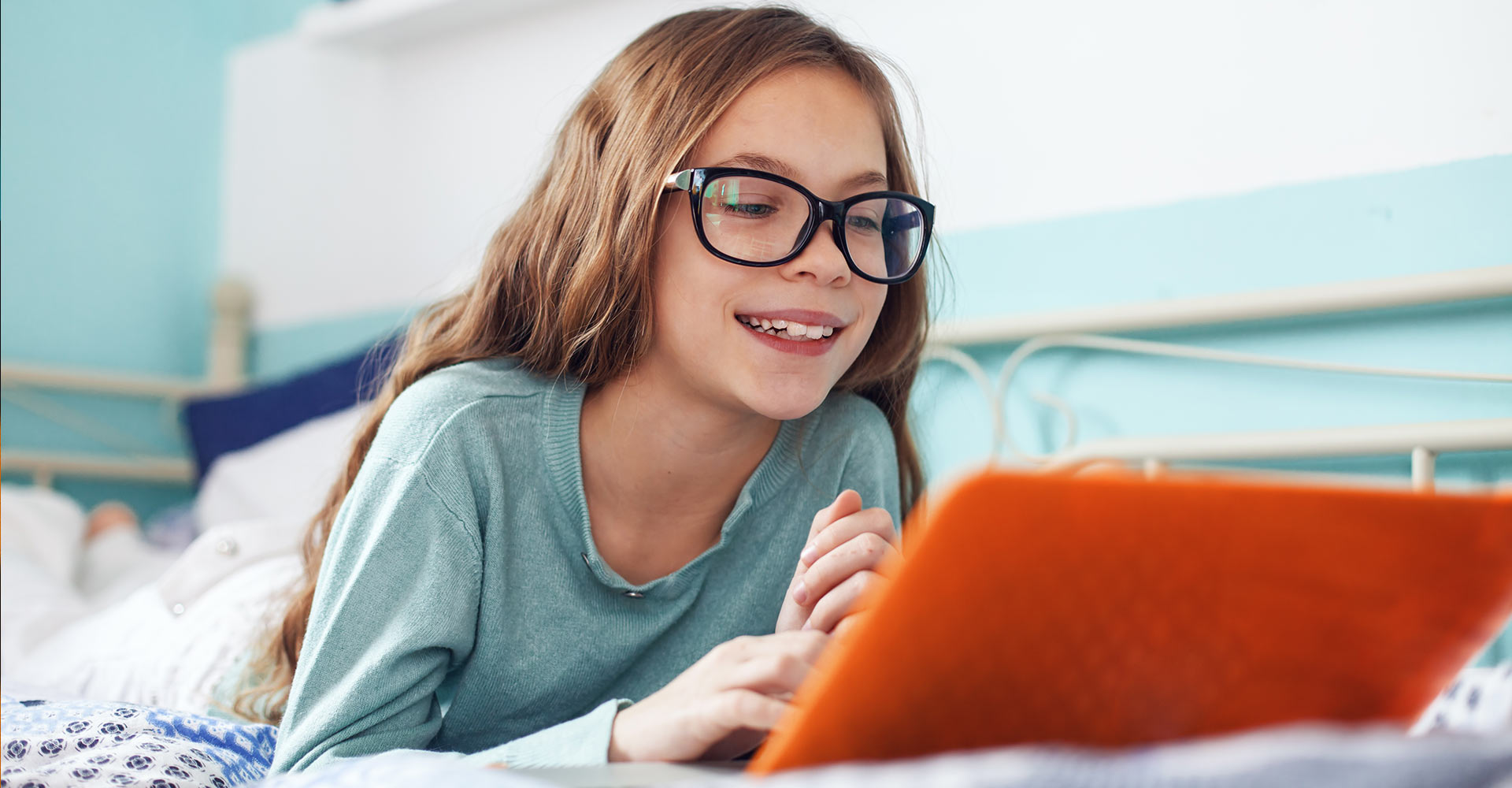 Internet safety for kids making friends online